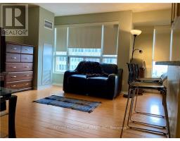 2304 - 909 Bay Street, Toronto, ON M5S3G2 Photo 7