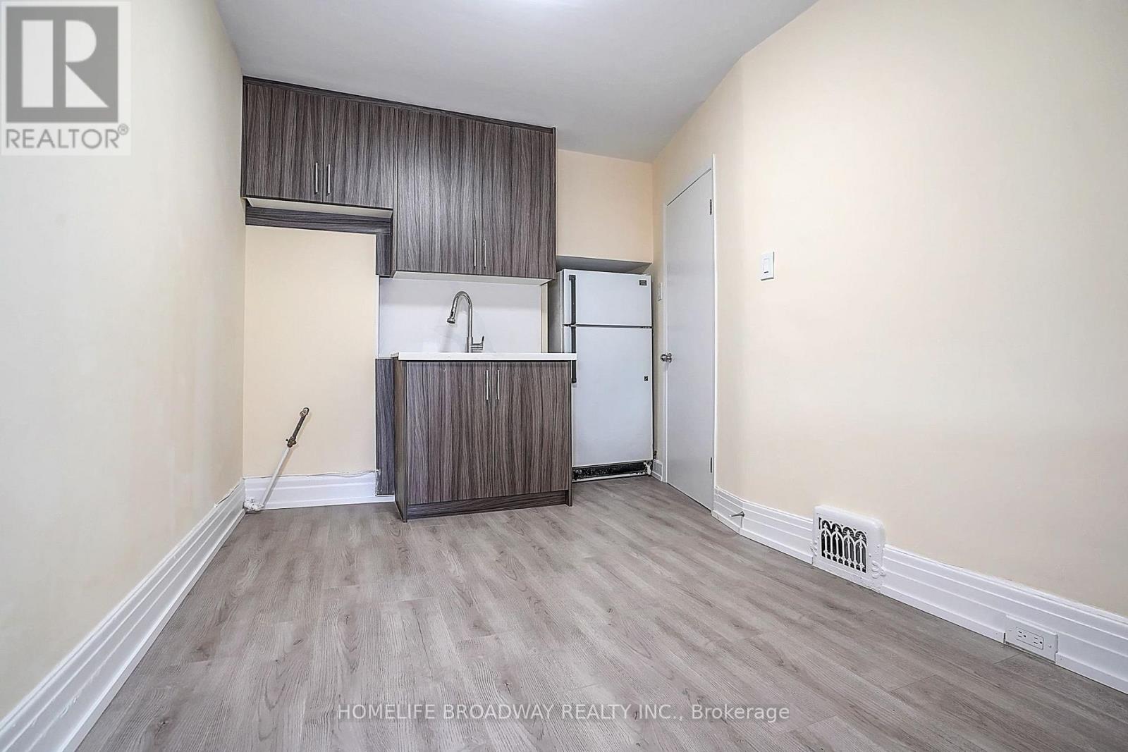 1069 DAVENPORT ROAD - 28