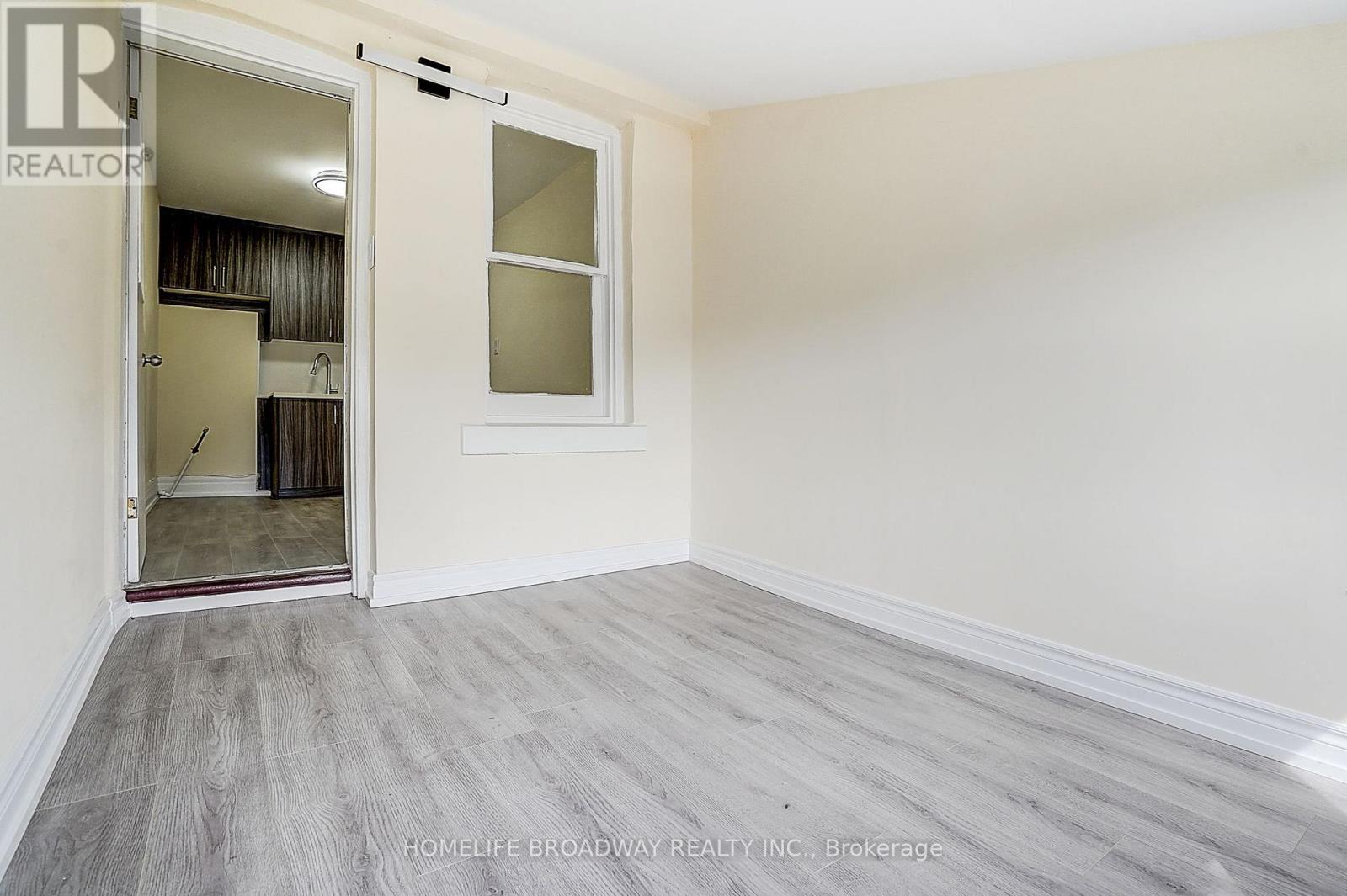 1069 DAVENPORT ROAD - 30