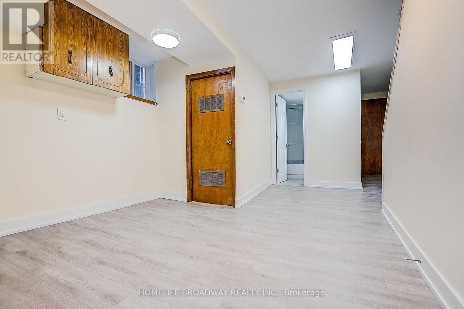 1069 DAVENPORT ROAD - 43