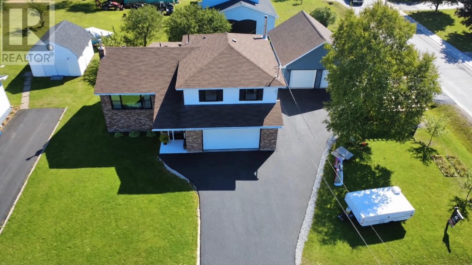 10 Castlewood Drive - 31