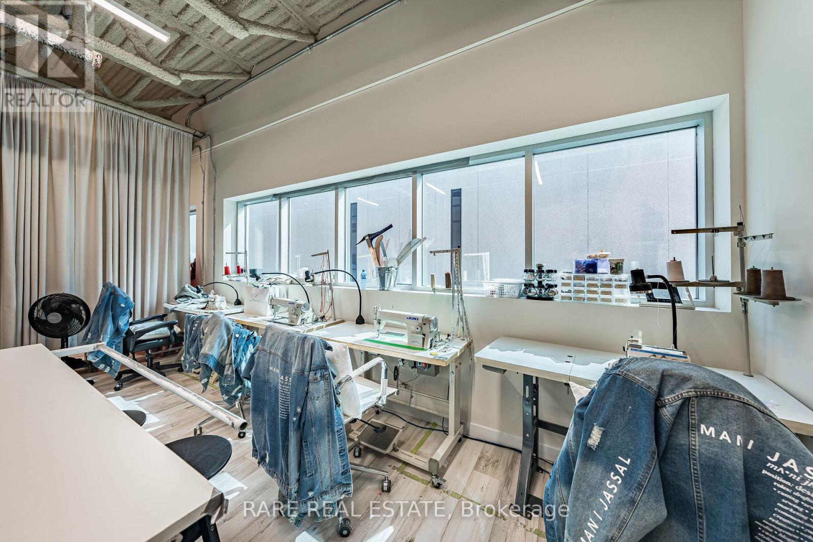 2 - 133 MILANI BOULEVARD, Vaughan (West Woodbridge Industrial Area) — photo 9