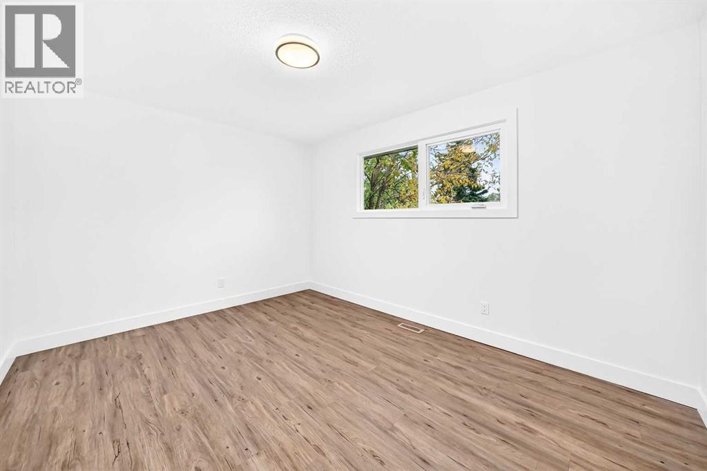 Listing photo – 30 Welliver Street, Red Deer