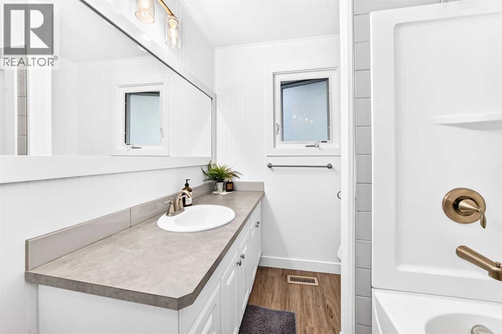 Listing photo – 30 Welliver Street, Red Deer