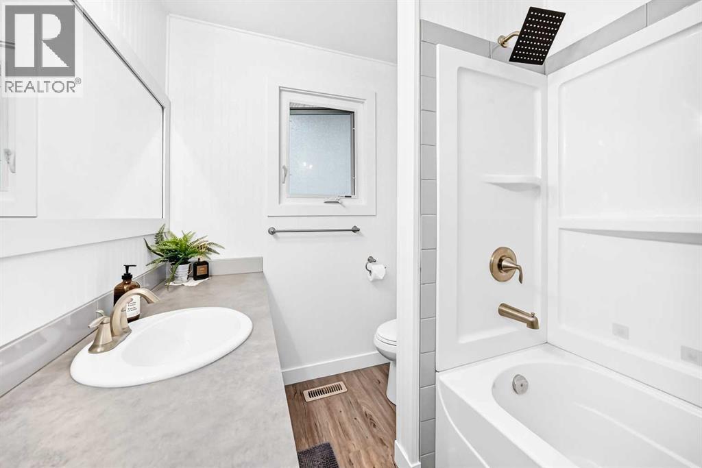 Listing photo – 30 Welliver Street, Red Deer