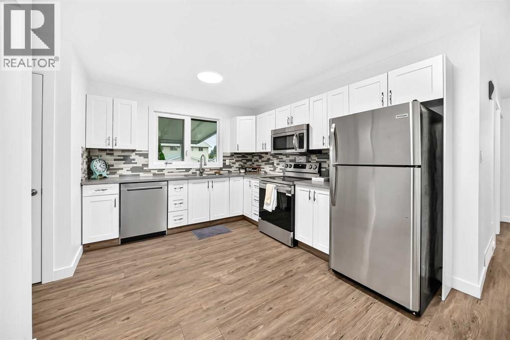 Listing photo – 30 Welliver Street, Red Deer
