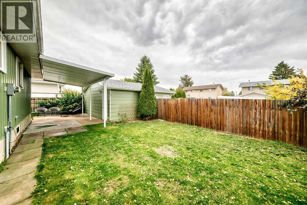Listing photo – 30 Welliver Street, Red Deer