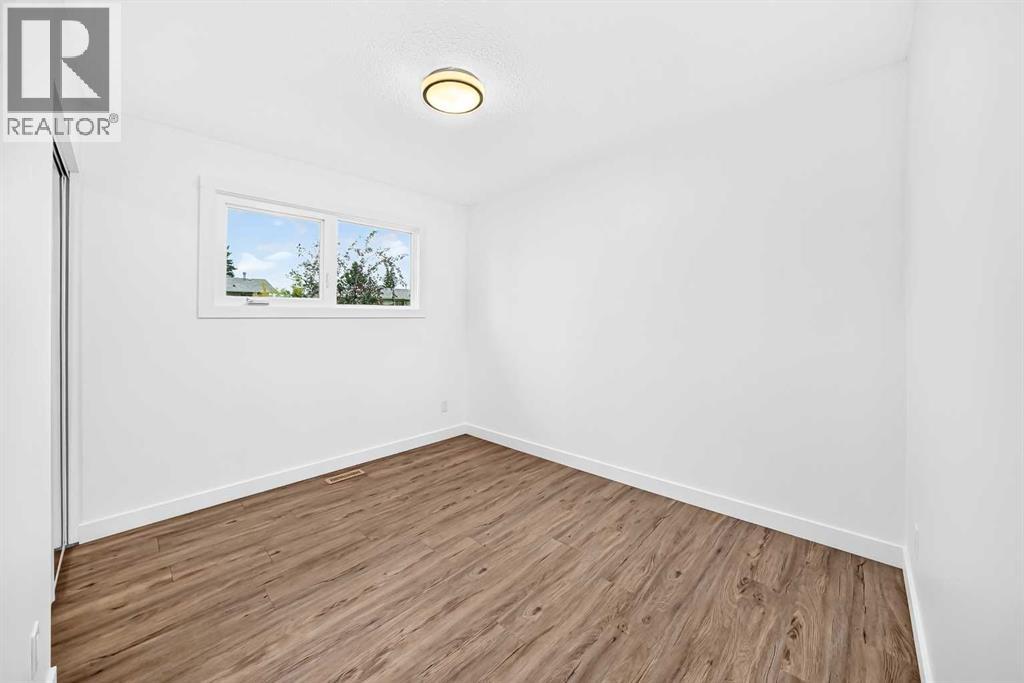 Listing photo – 30 Welliver Street, Red Deer