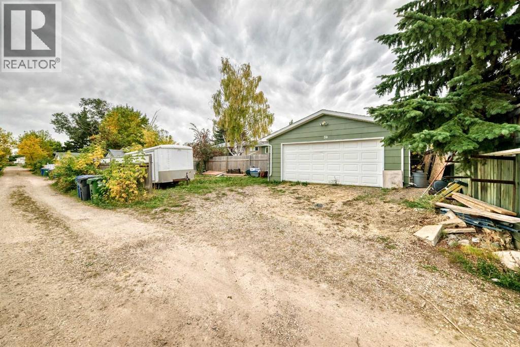 Listing photo – 30 Welliver Street, Red Deer