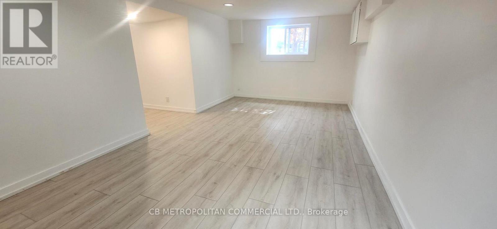 LOWER LEVEL - 124 EVANS AVENUE, Toronto (Mimico) — photo 11