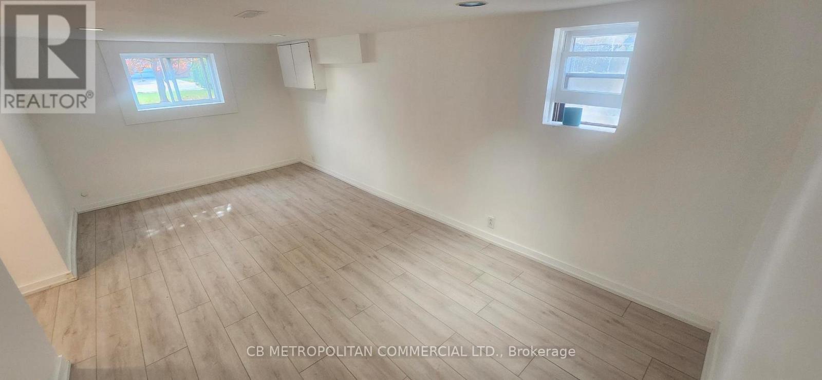 LOWER LEVEL - 124 EVANS AVENUE, Toronto (Mimico) — photo 4
