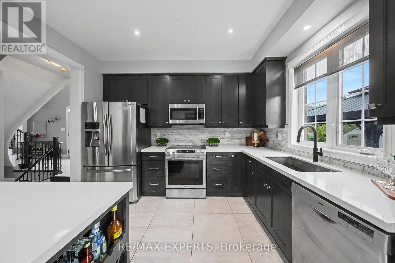 2 IRONHORSE CRESCENT, Caledon (Bolton West) — photo 11
