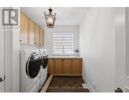 725 Queensway W, Mississauga, ON L5C1A7 Photo 36