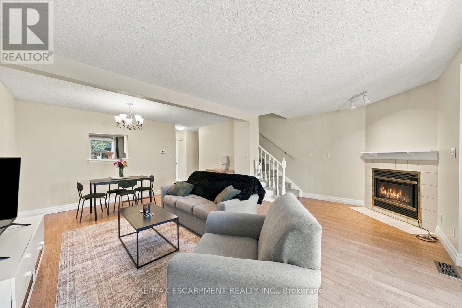 47 - 55 KERMAN AVENUE, Grimsby (Grimsby West) — photo 10