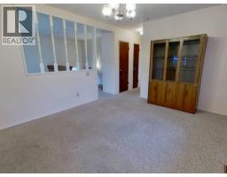 1271 Yorston Avenue, Quesnel, BC V2J3B6 Photo 10