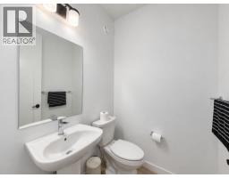 Bedroom - 72 Calhoun View Ne, Calgary, AB T3P1T8 Photo 12