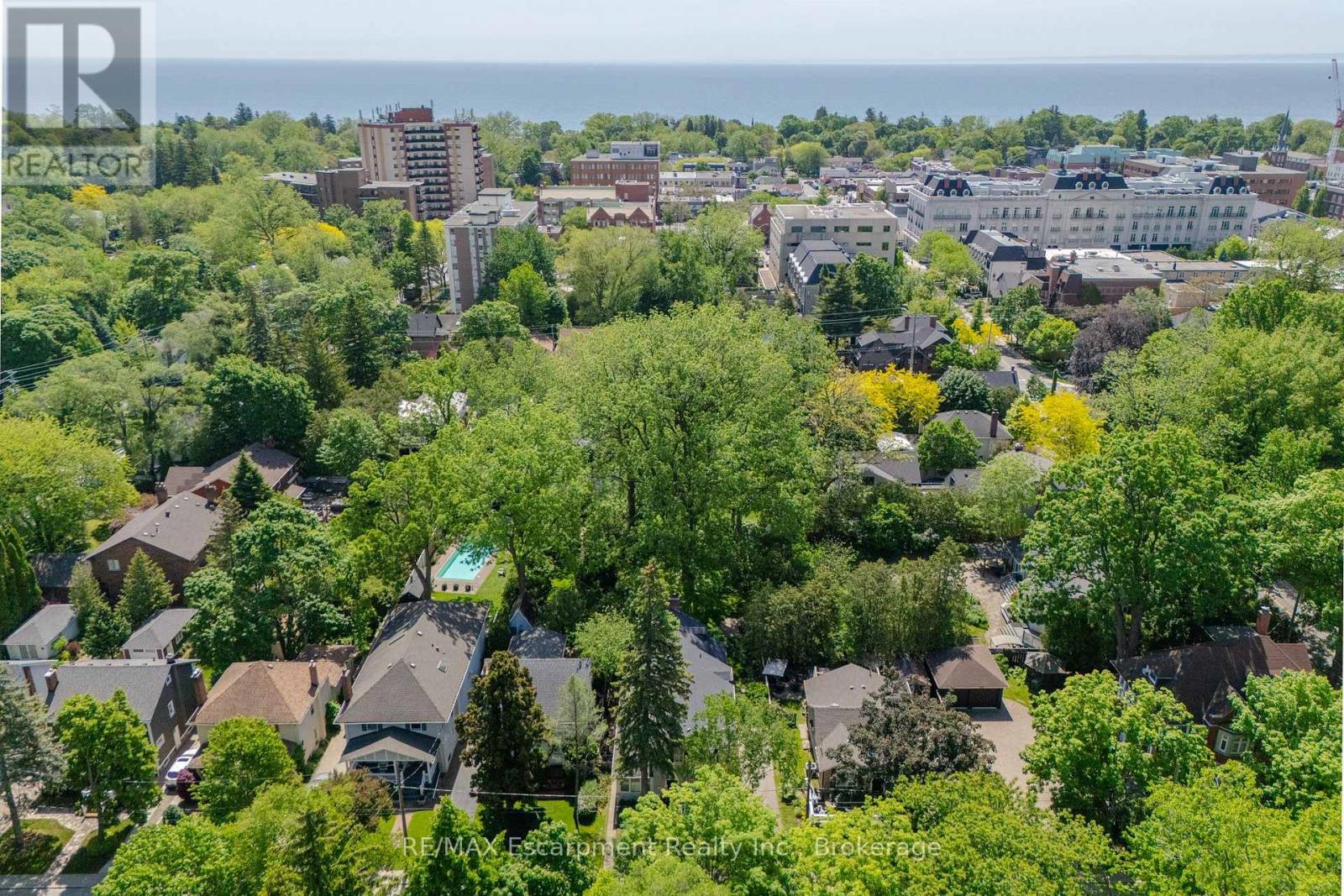 332 PALMER AVENUE - 43