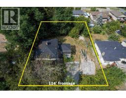 1120 Harold Road, North Vancouver, BC V7K1G3 Photo 8