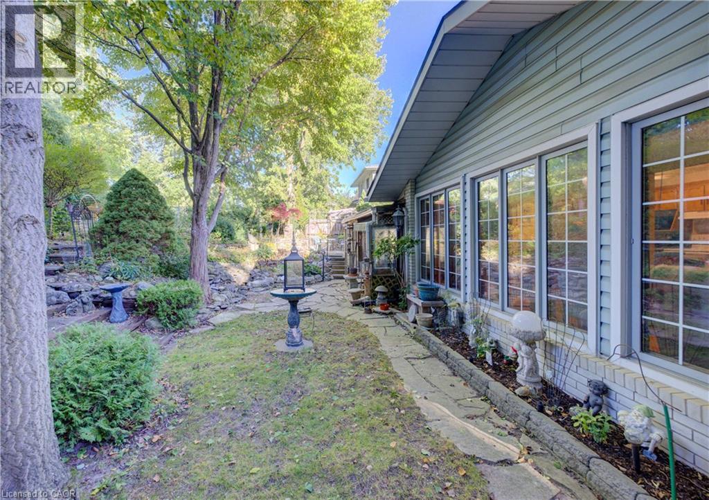 95 UPLANDS Drive - Image 25