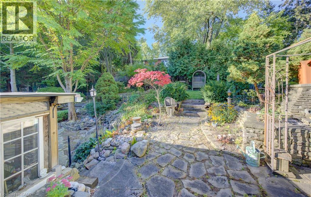 95 UPLANDS Drive - Image 27
