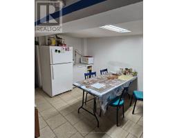 94 Ypres Road, Toronto, ON M6M1P3 Photo 12