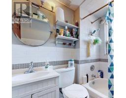 Bedroom 2 - 94 Ypres Road, Toronto, ON M6M1P3 Photo 9