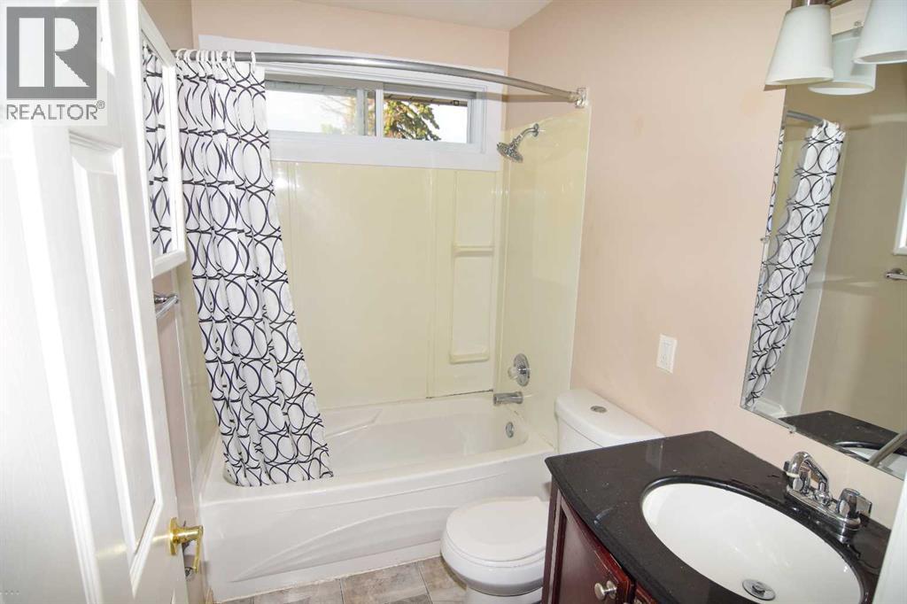 85 Abergale Close NE, Calgary, Alberta, T2A6J2 — thumbnail 11