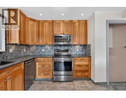 4pc Bathroom - 112 Beaconsfield Rise Nw, Calgary, AB T3K1X4 Photo 8