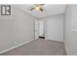 112 Beaconsfield Rise Nw, Calgary, AB T3K1X4 Photo 18