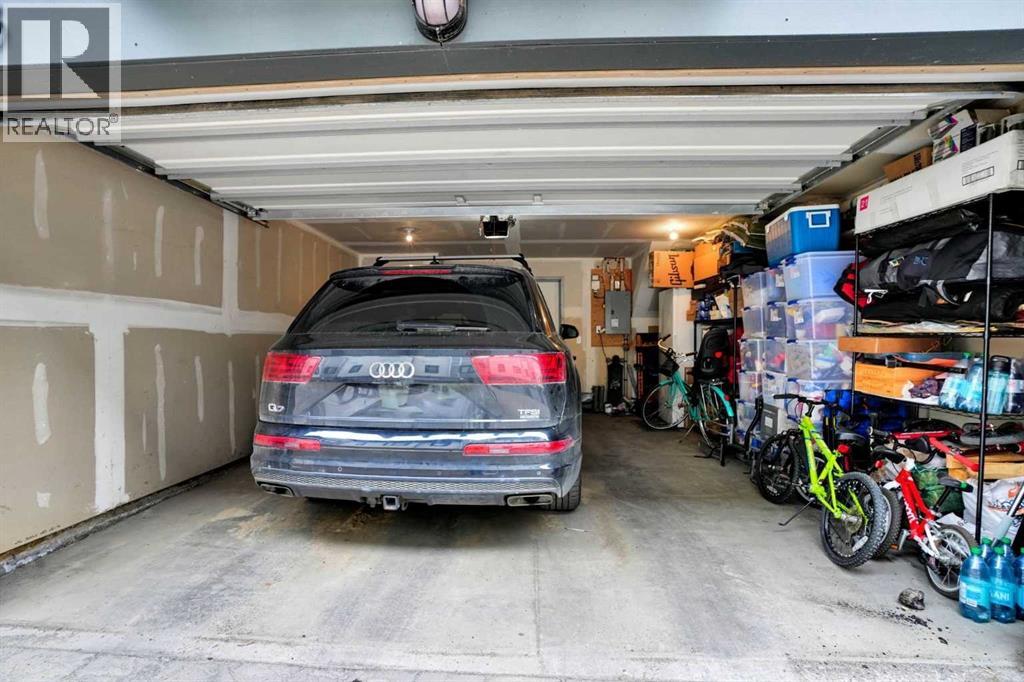 #113 28 Mcdougall Court NE - Image 41