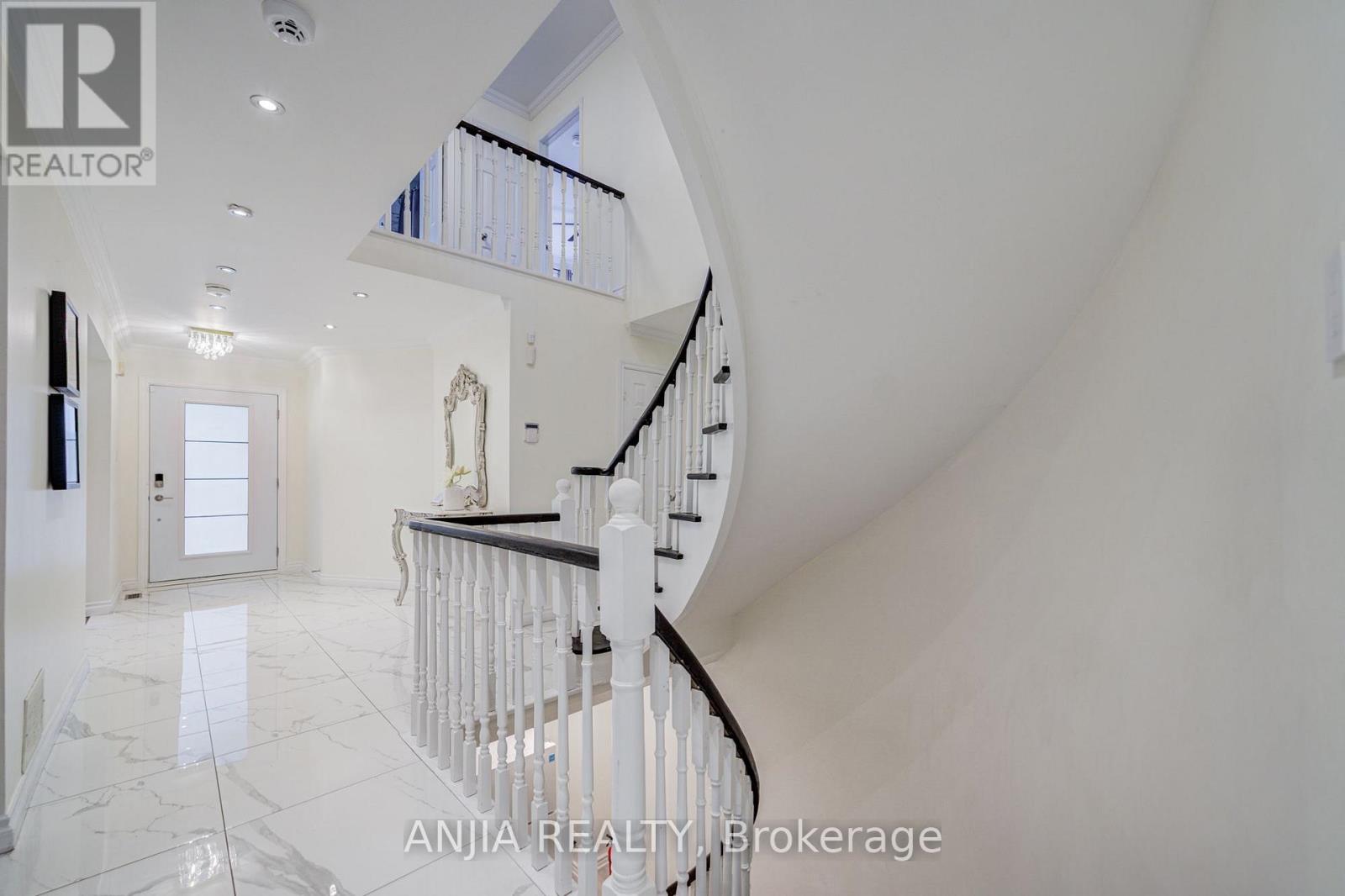 39 MILLCROFT WAY - Image 38
