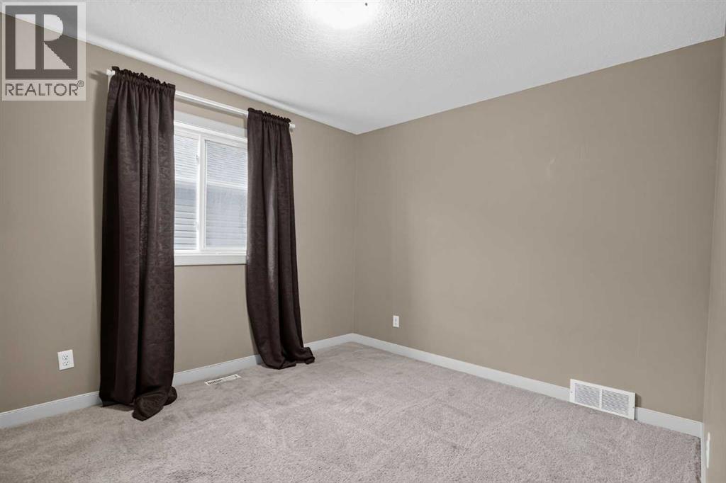 129 Everhollow Rise SW - 29
