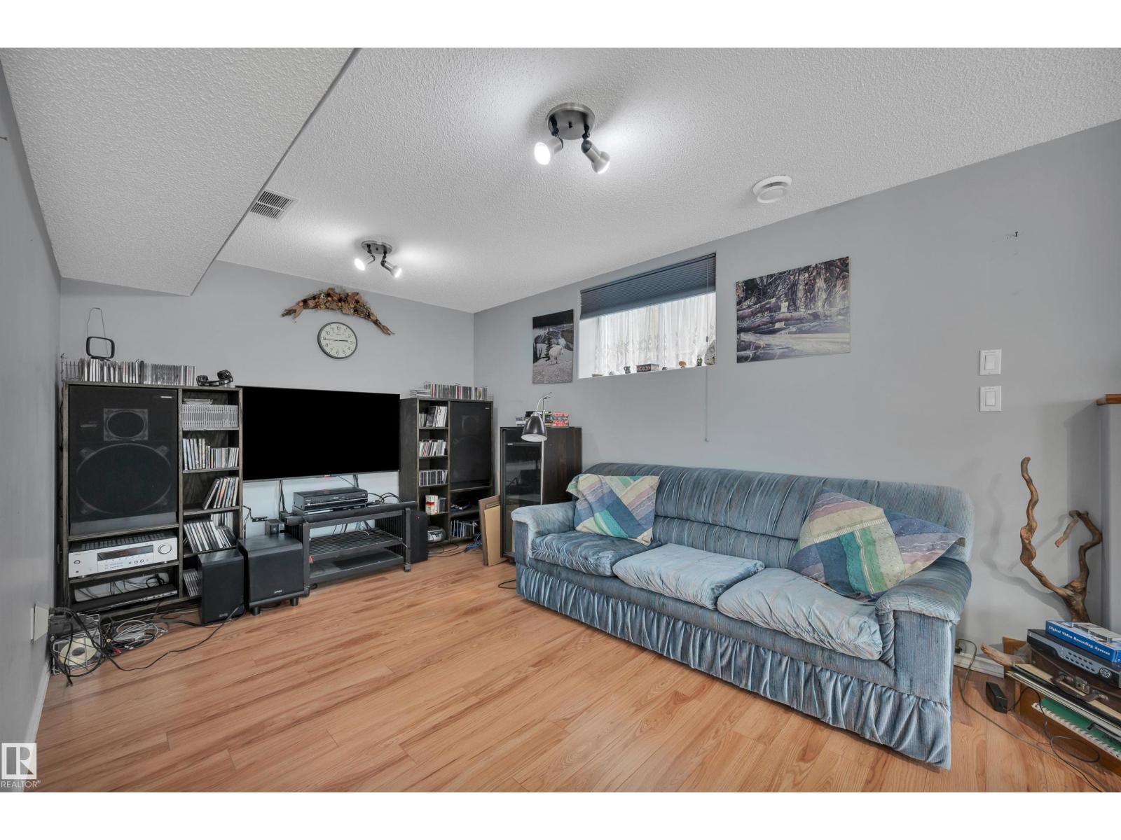 14932 136 ST NW - Image 33