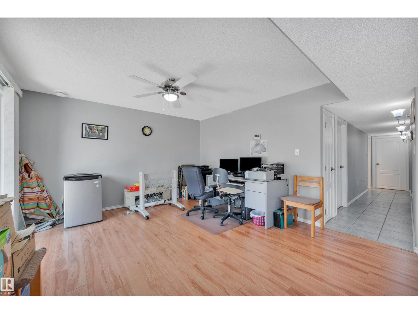 14932 136 ST NW - 36