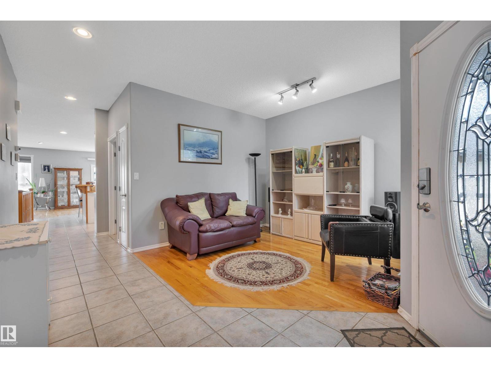 14932 136 ST NW - 6