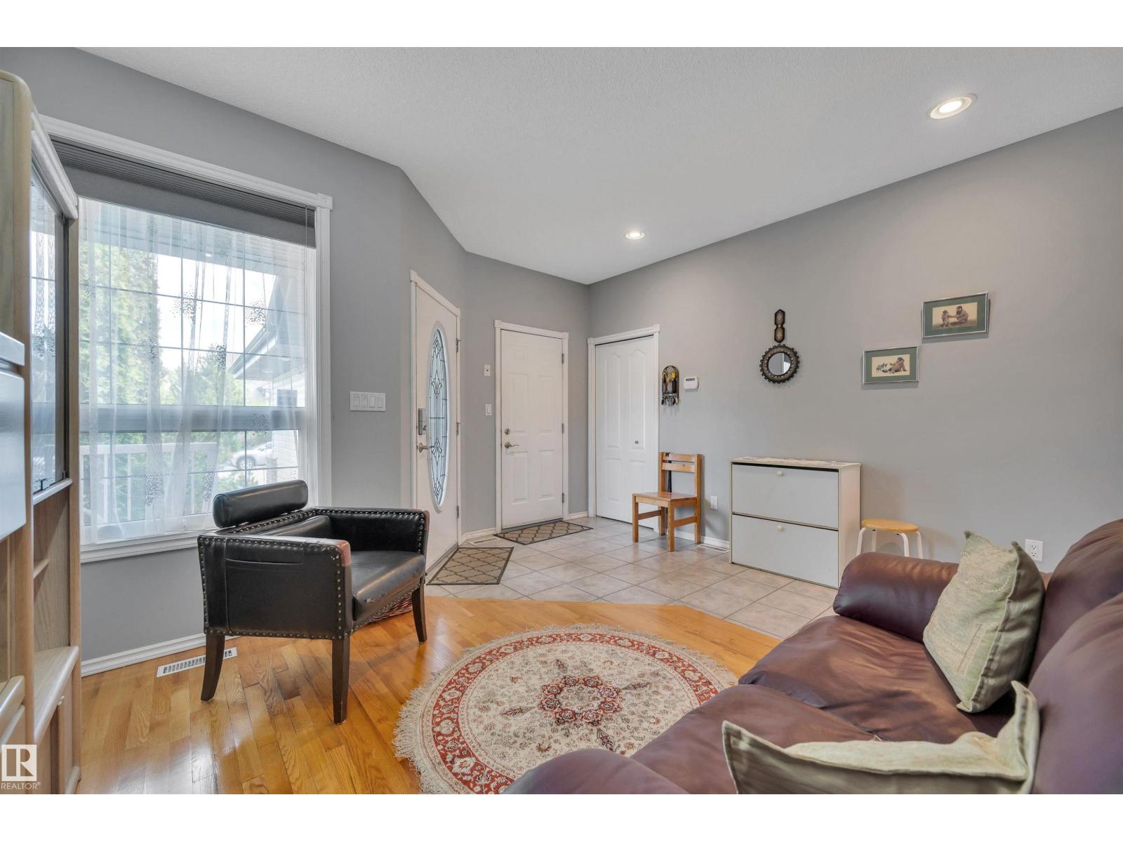 14932 136 ST NW - Image 8