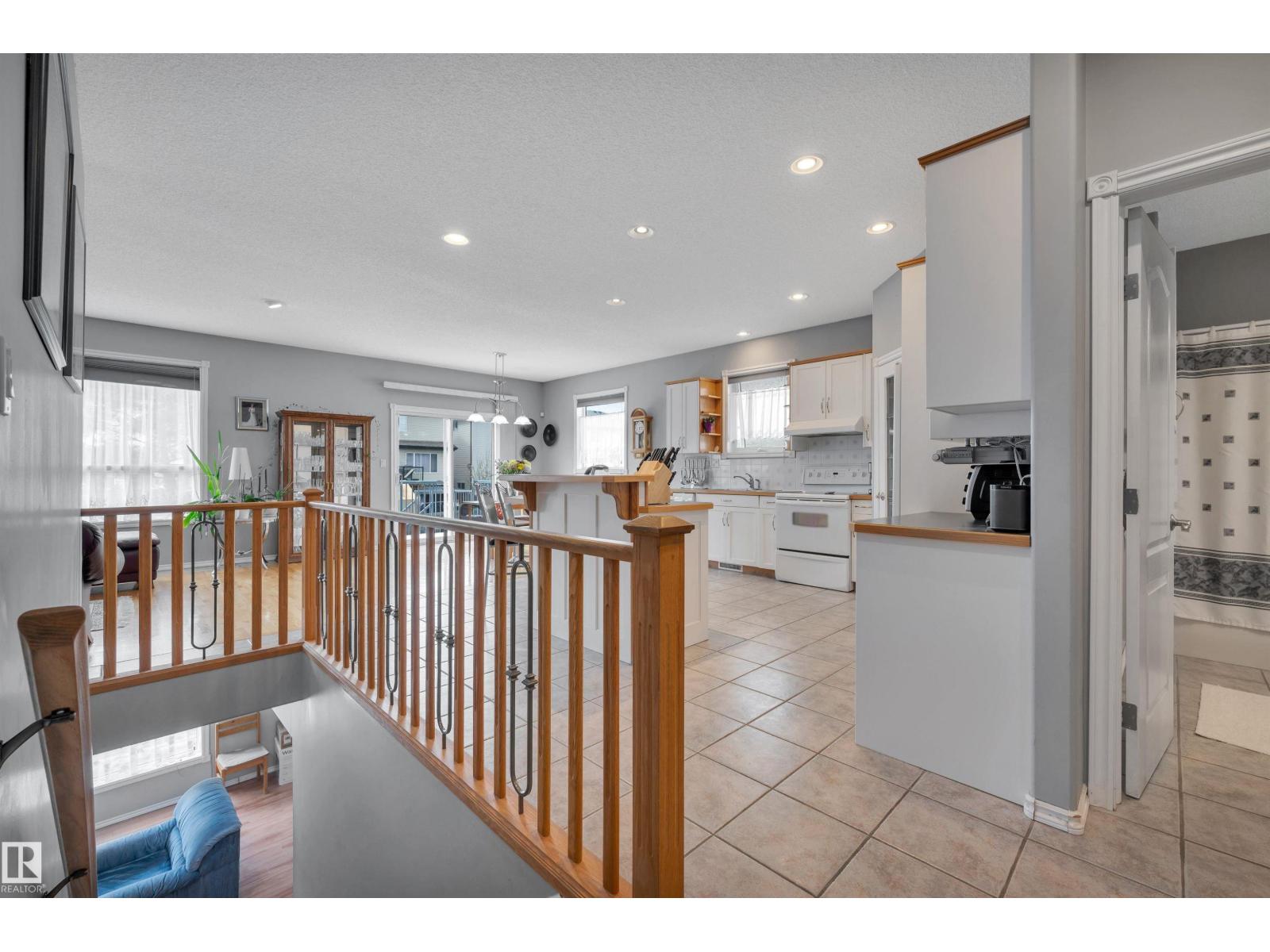 14932 136 ST NW - 9