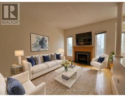 Dining room - 12 Staten Way, Ottawa, ON K2C4E7 Photo 10