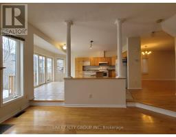 Family room - 12 Staten Way, Ottawa, ON K2C4E7 Photo 12