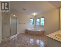 12 Staten Way, Ottawa, ON K2C4E7 Photo 17