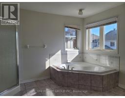 12 Staten Way, Ottawa, ON K2C4E7 Photo 18