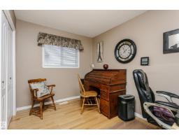 2840 151a Av Nw, Edmonton, AB T5Y2Y8 Photo 22
