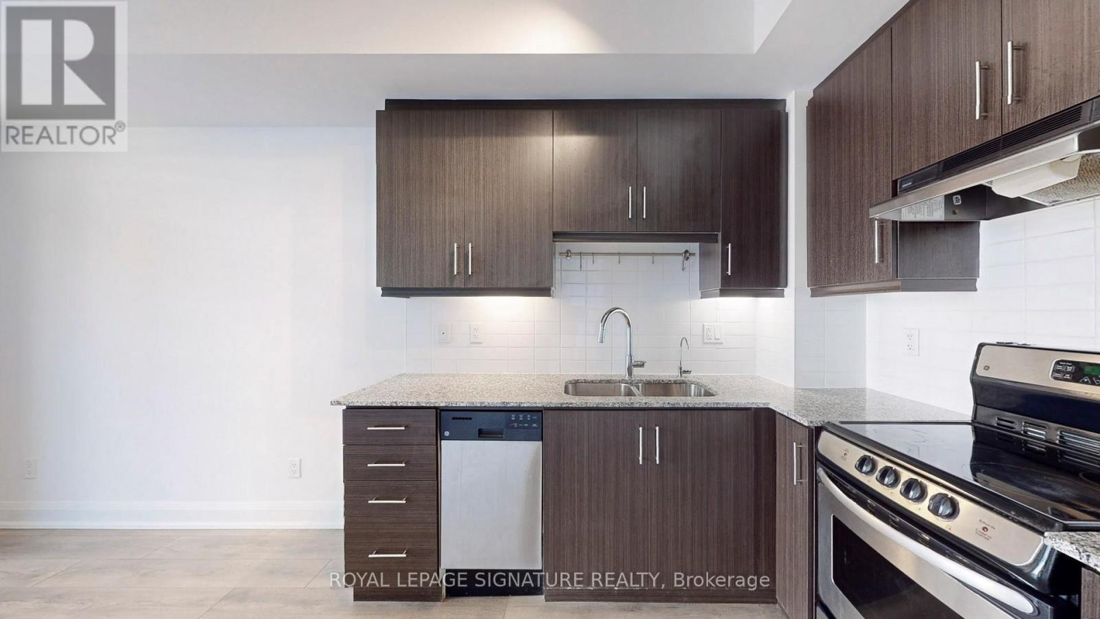 1515 - 68 CANTERBURY PLACE, Toronto (Willowdale West) — photo 7