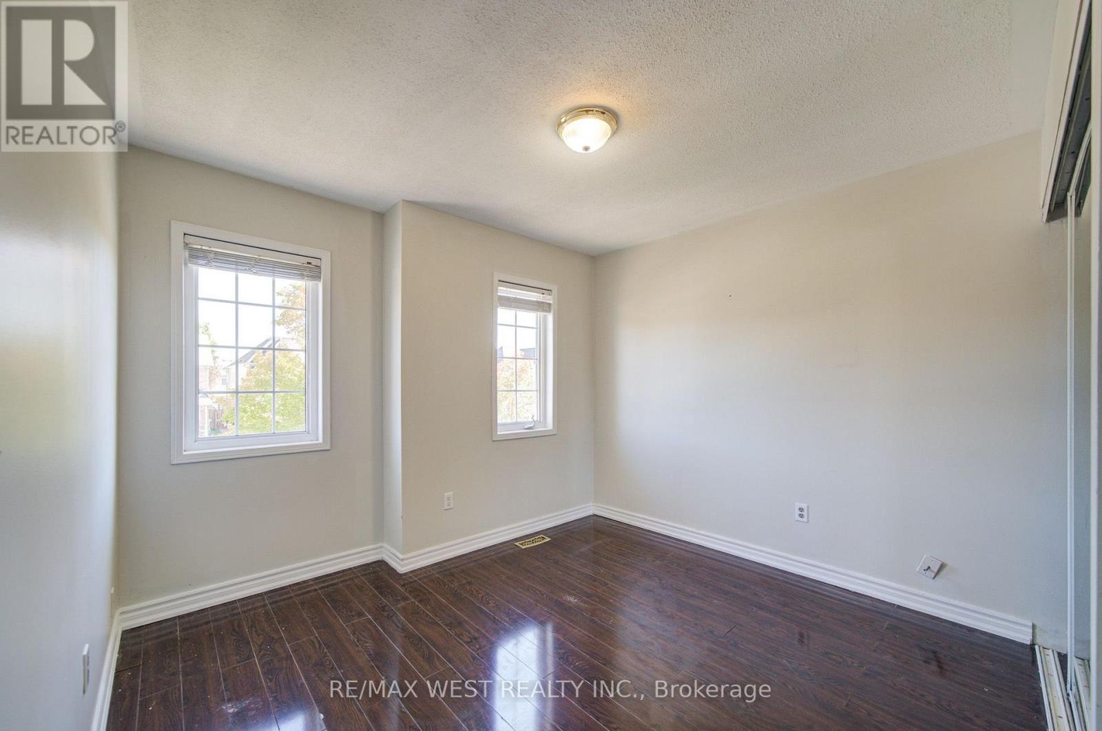 143 ALLWORTH CRESCENT - 22