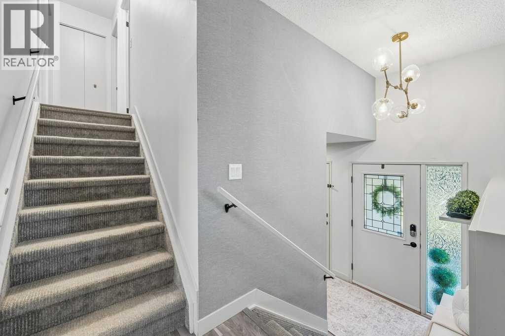 513 Oakridge Way SW - photo 3