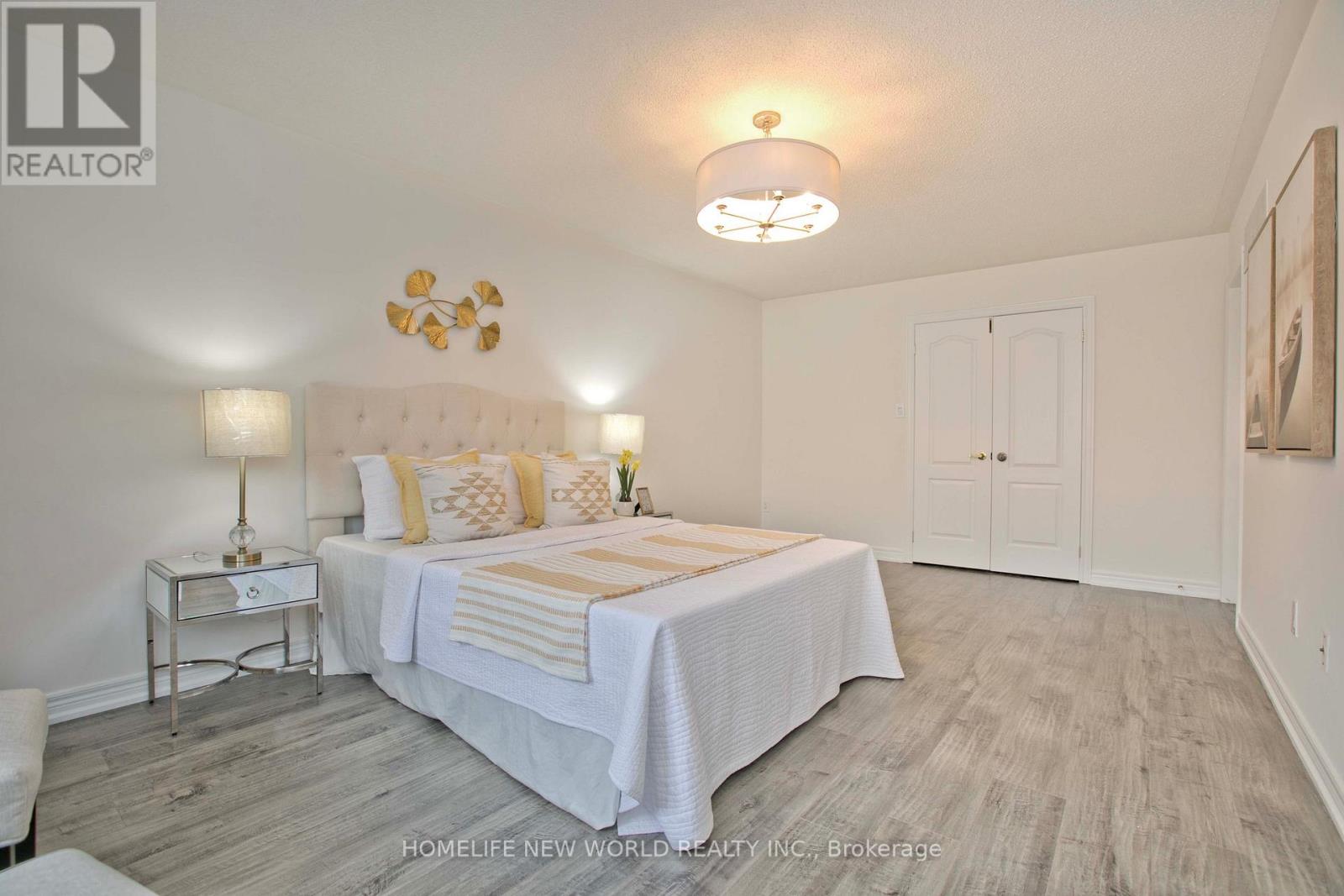 16 VENTURE AVENUE - 24