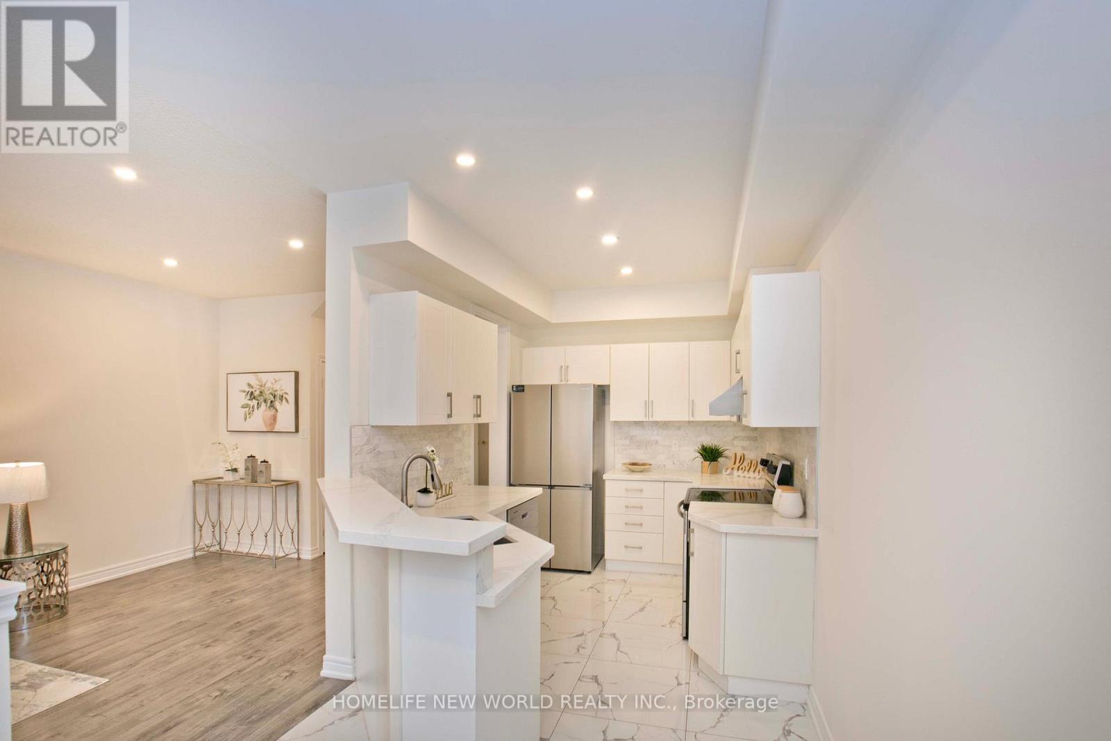 16 VENTURE AVENUE - 9