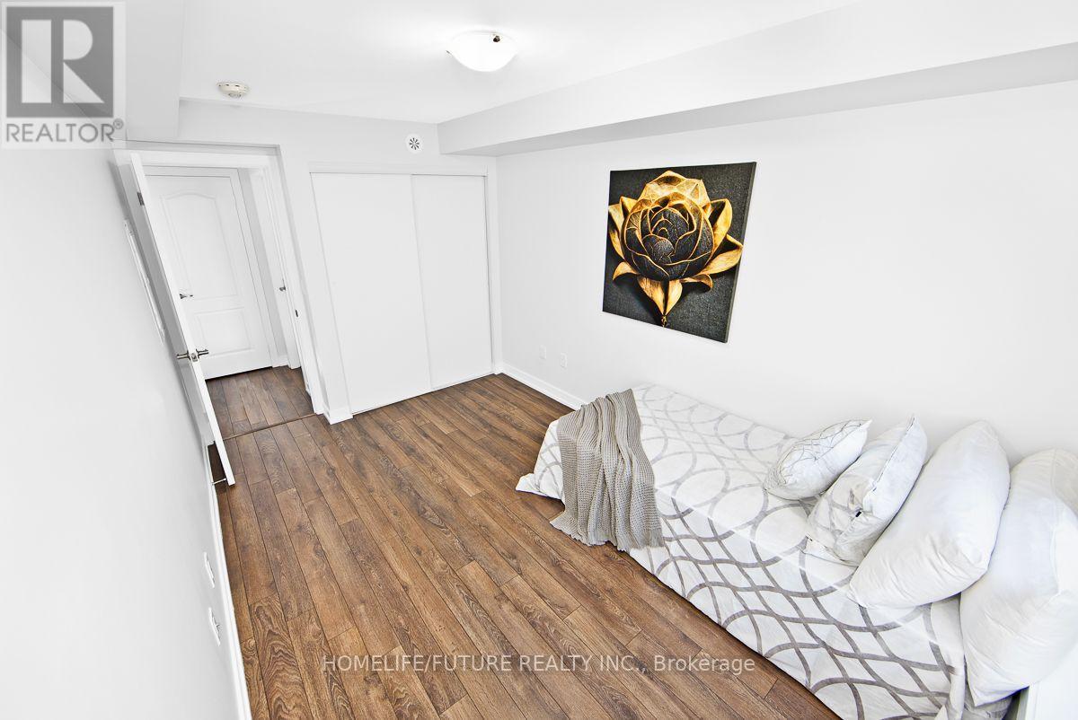 #2521 30 WESTMEATH LANE - Image 26