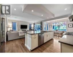 Laundry room - 21 Ascot Crescent Sw, Calgary, AB T3H0T9 Photo 11