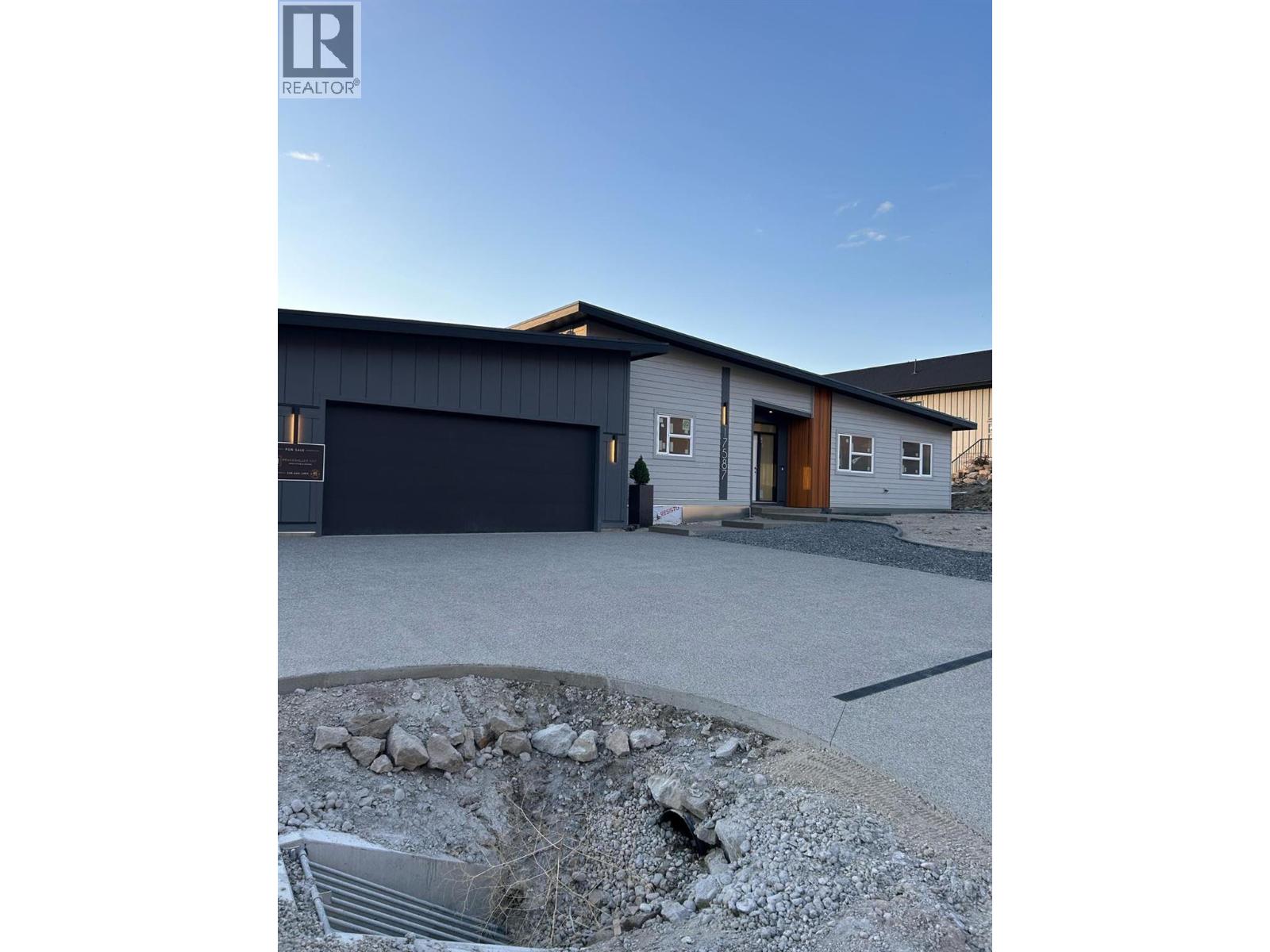 17587 Sanborn Street - 6